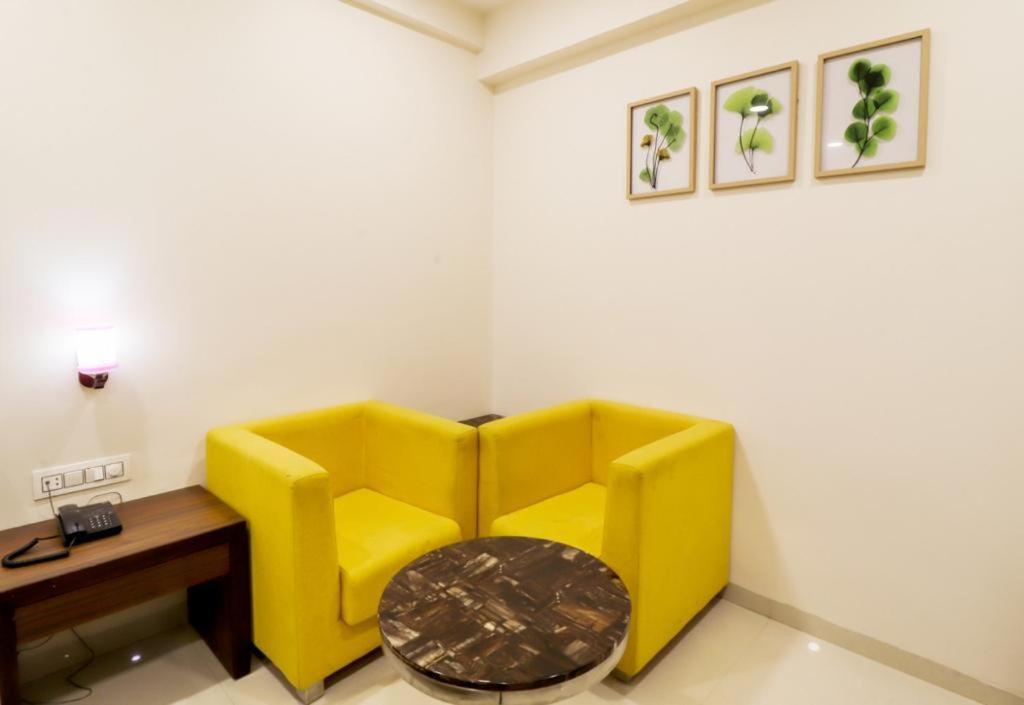 Royal Inn Hotel Ambaji Buitenkant foto