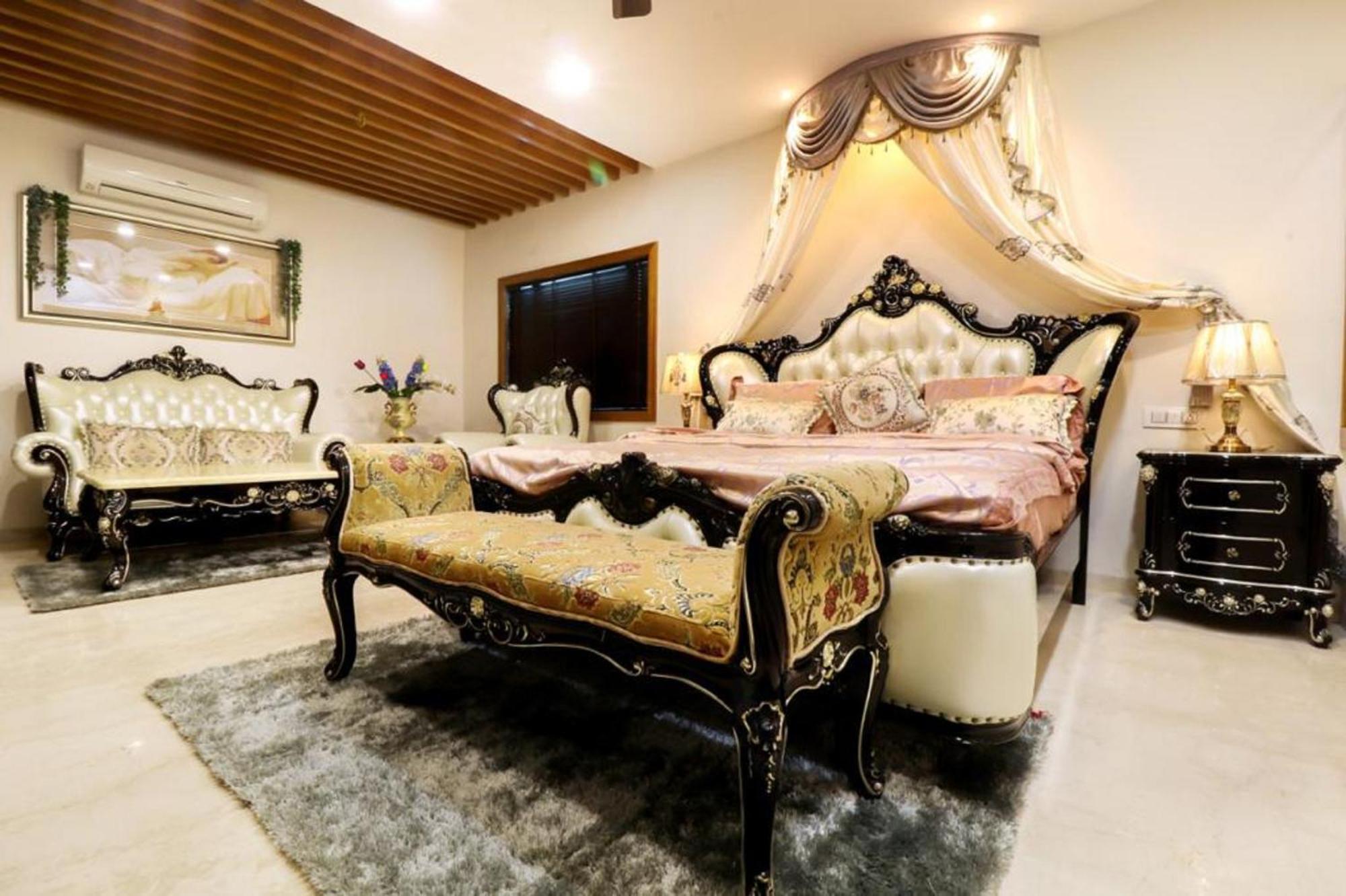 Royal Inn Hotel Ambaji Buitenkant foto