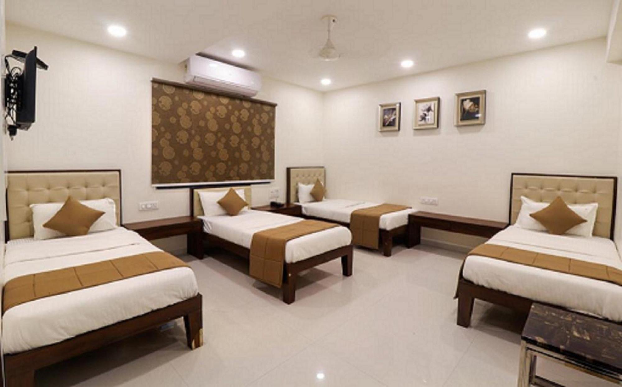Royal Inn Hotel Ambaji Buitenkant foto